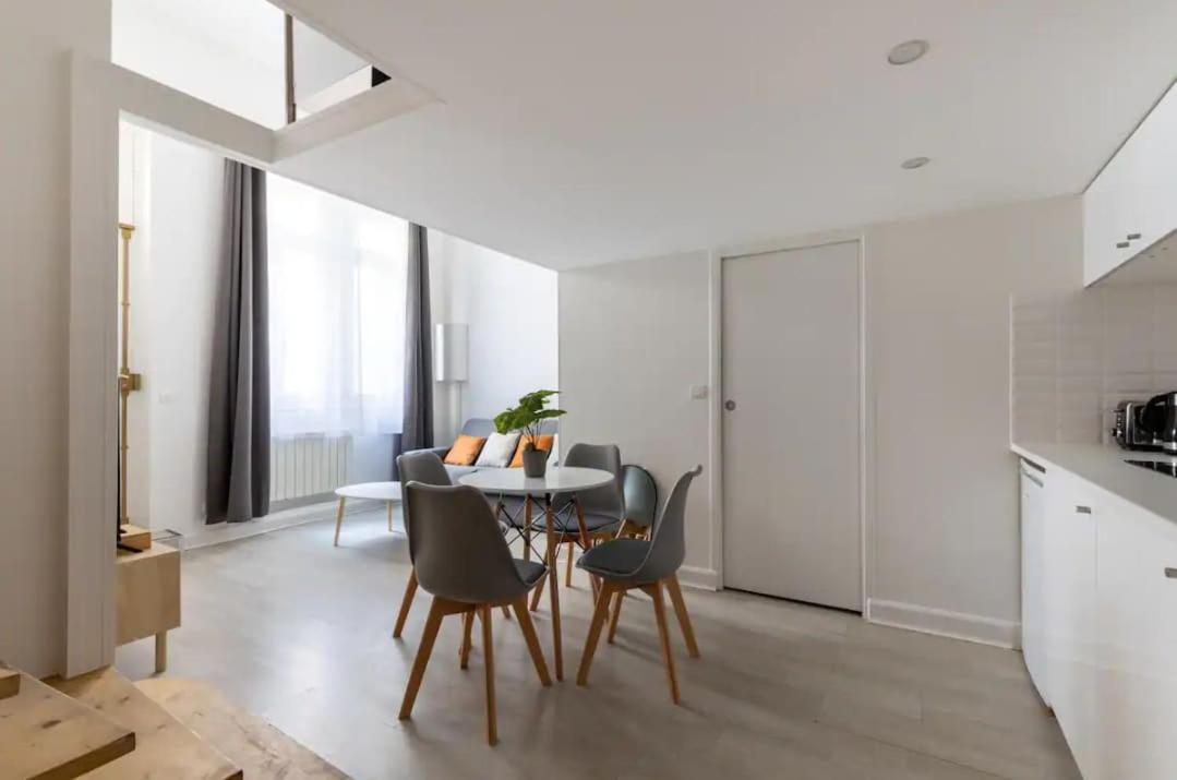 Apartment Duplex Proche De L'arc De Triomphe Et Trocadero *